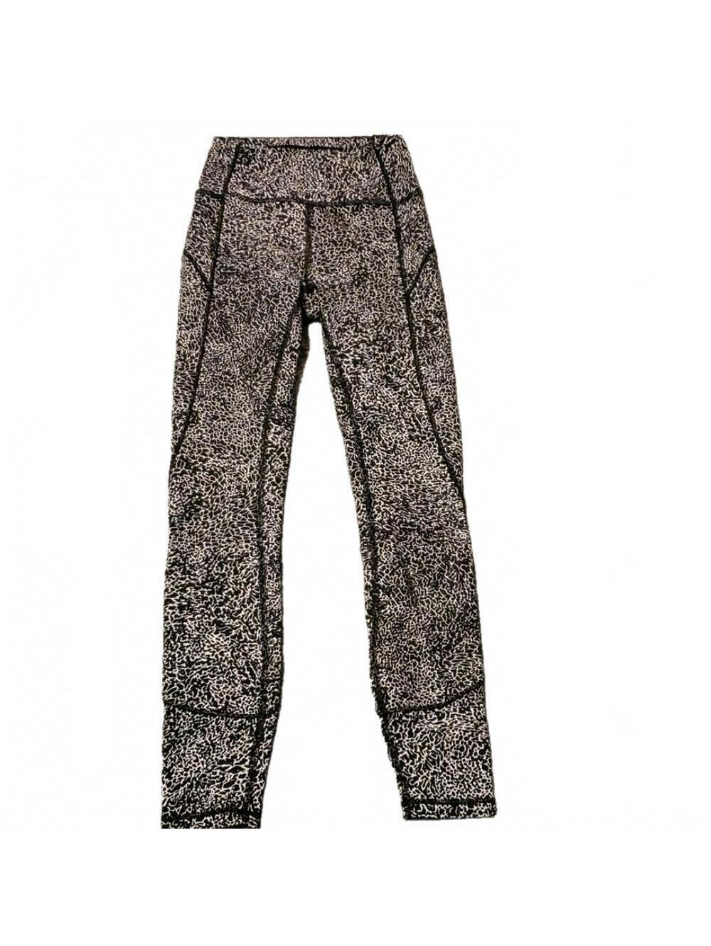 #224 Lululemon In Movement (size 2) b138